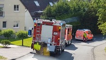 LZ Odenthal-Nord: hilflose Person hinter verschlossener Tür in der Ortslage Odenthal-Glöbusch